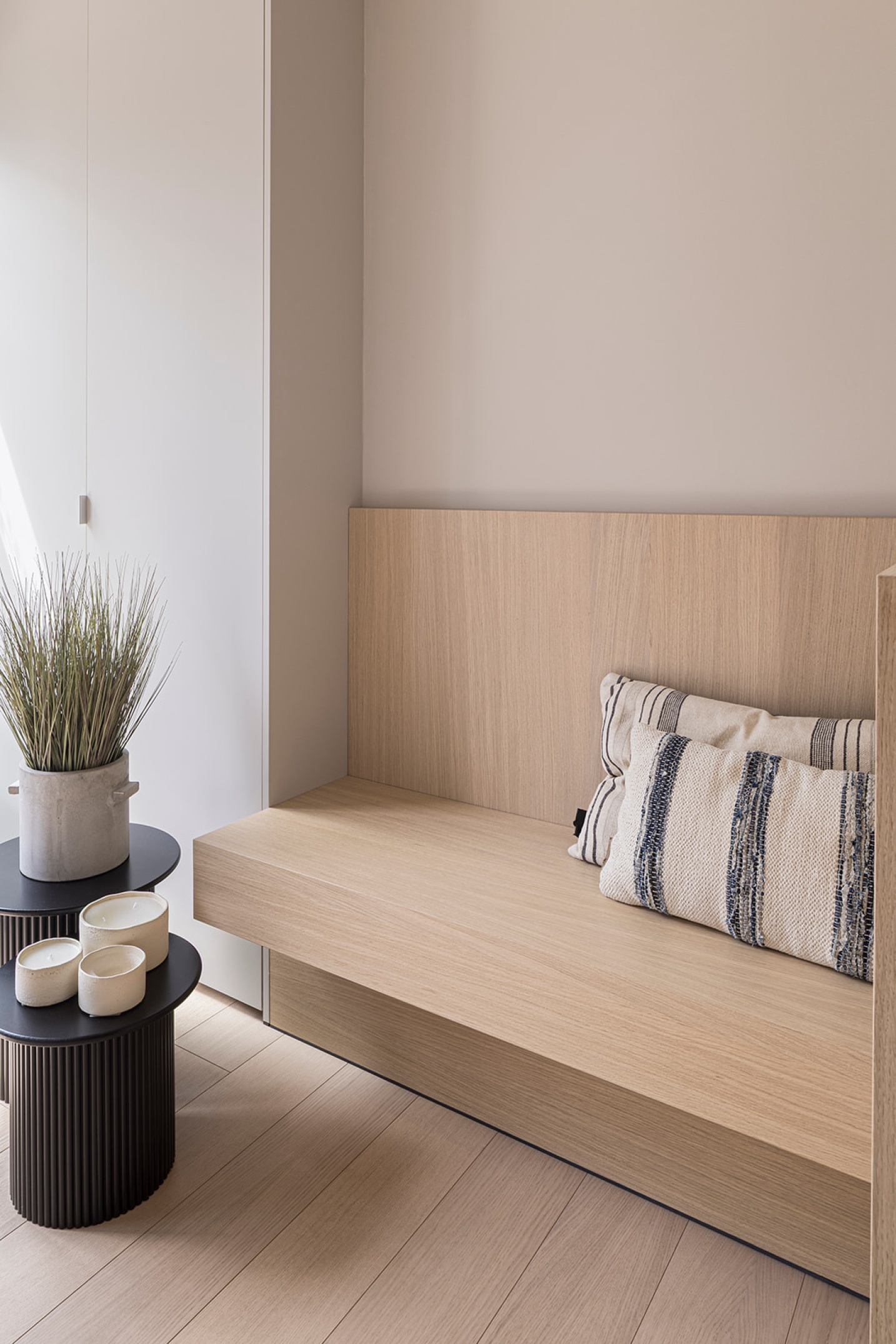 Comfortabele wachtkamer ontworpen voor ontspanning en rust - SFAR interieur & architecten