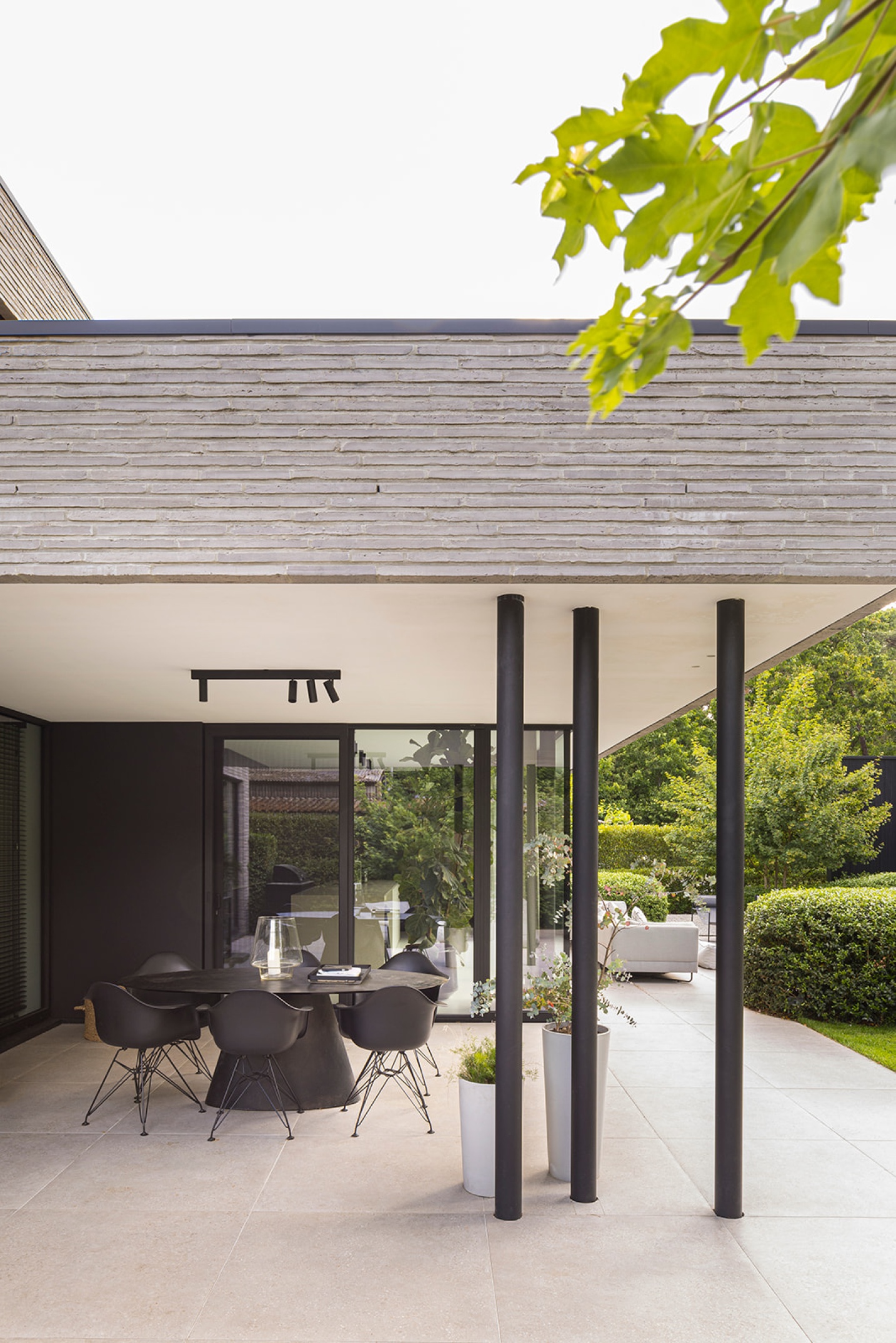 overdekt terras luxe tuinontwerp modern architect - SFAR interieur & architecten Hasselt