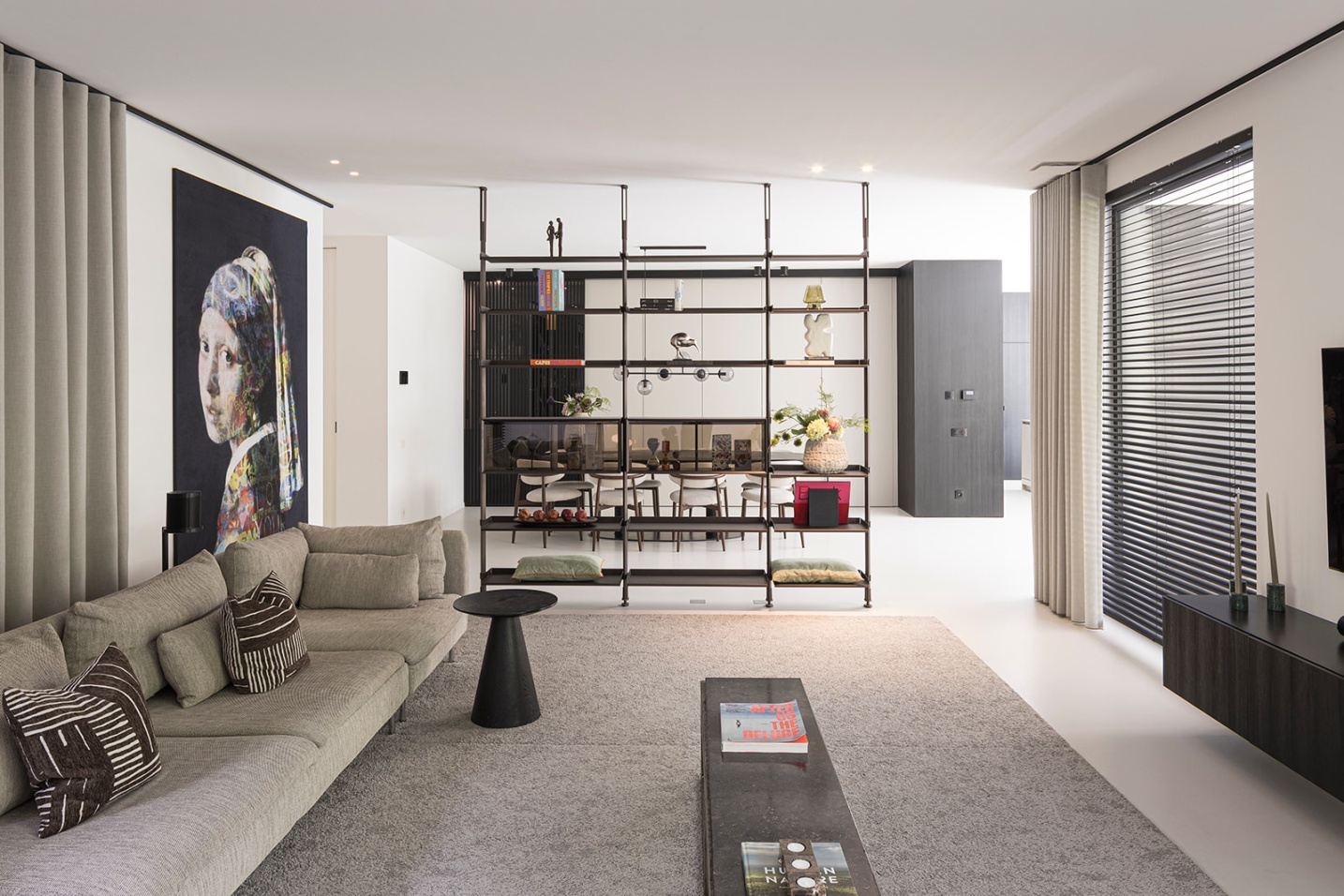 Ruimtelijke living met connectie tussen binnen en buiten – SFAR interieur & architecten Limburg