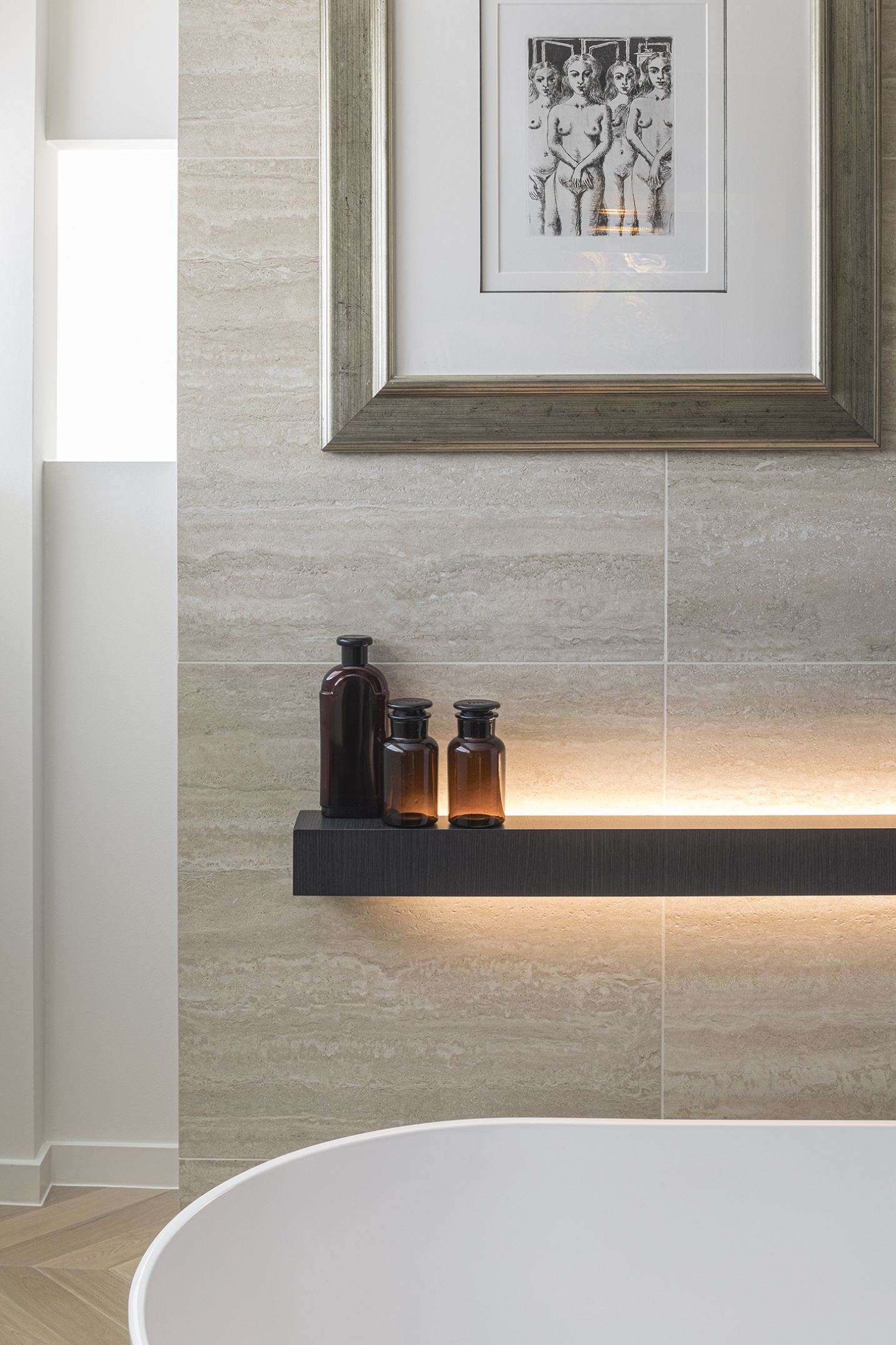 Rustgevende badkamer met spa-allures en zachte materialen – SFAR interieur & architecten Limburg