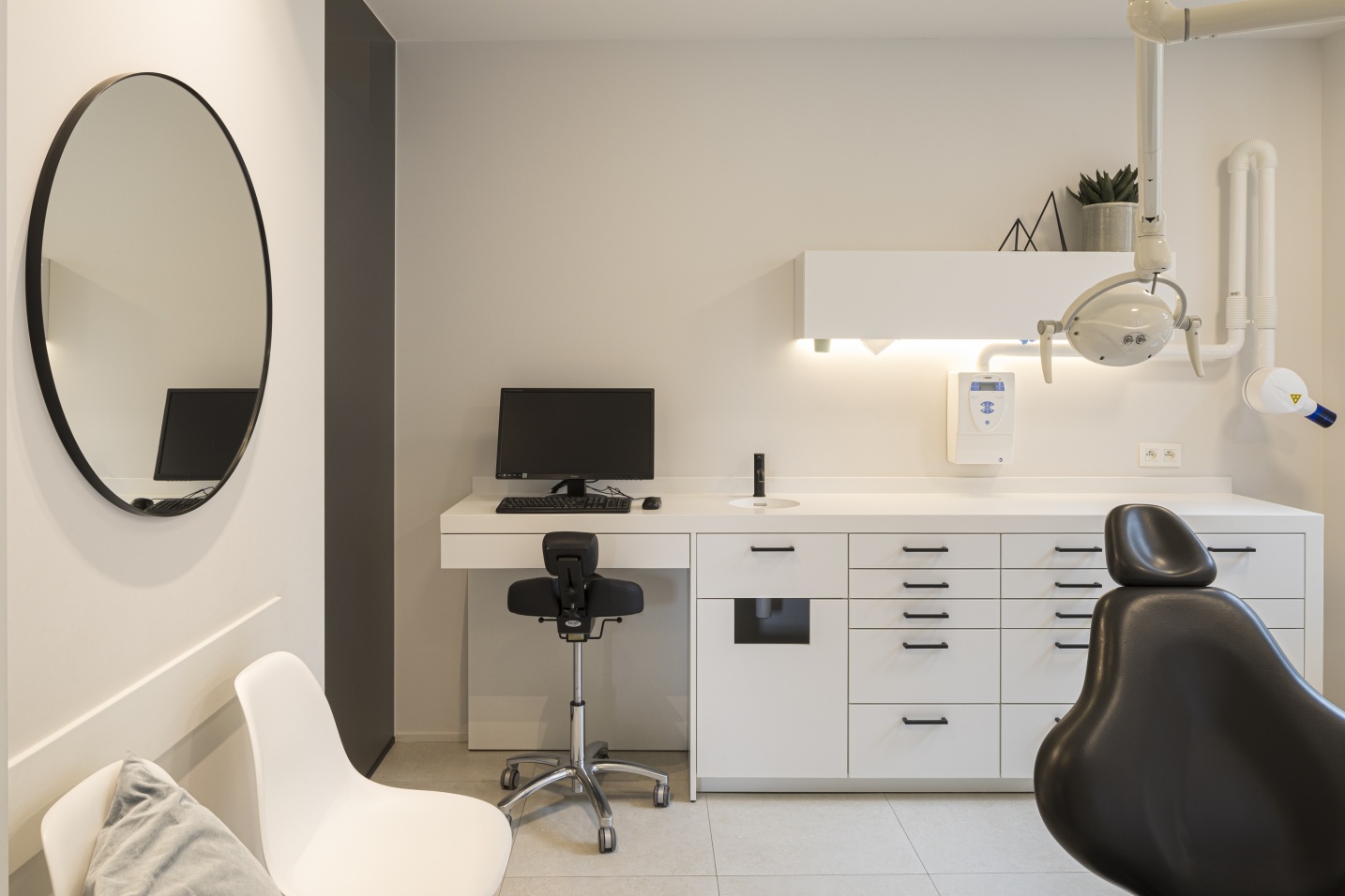 Zorginterieur ontworpen met balans tussen functionaliteit en comfort – SFAR interieur & architecten Limburg