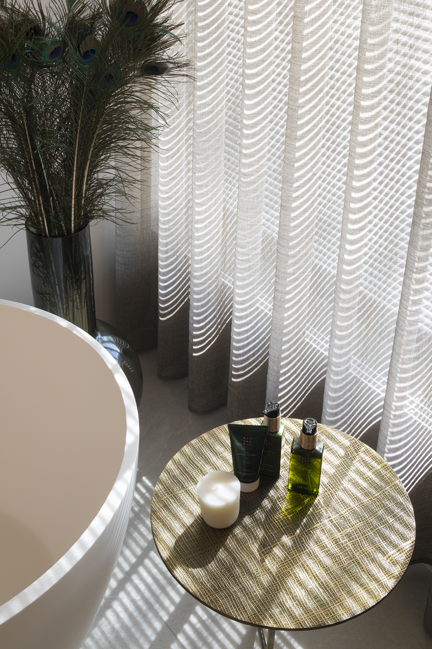 Minimalistisch sanitair interieur in exclusieve woning – SFAR interieur & architecten Limburg
