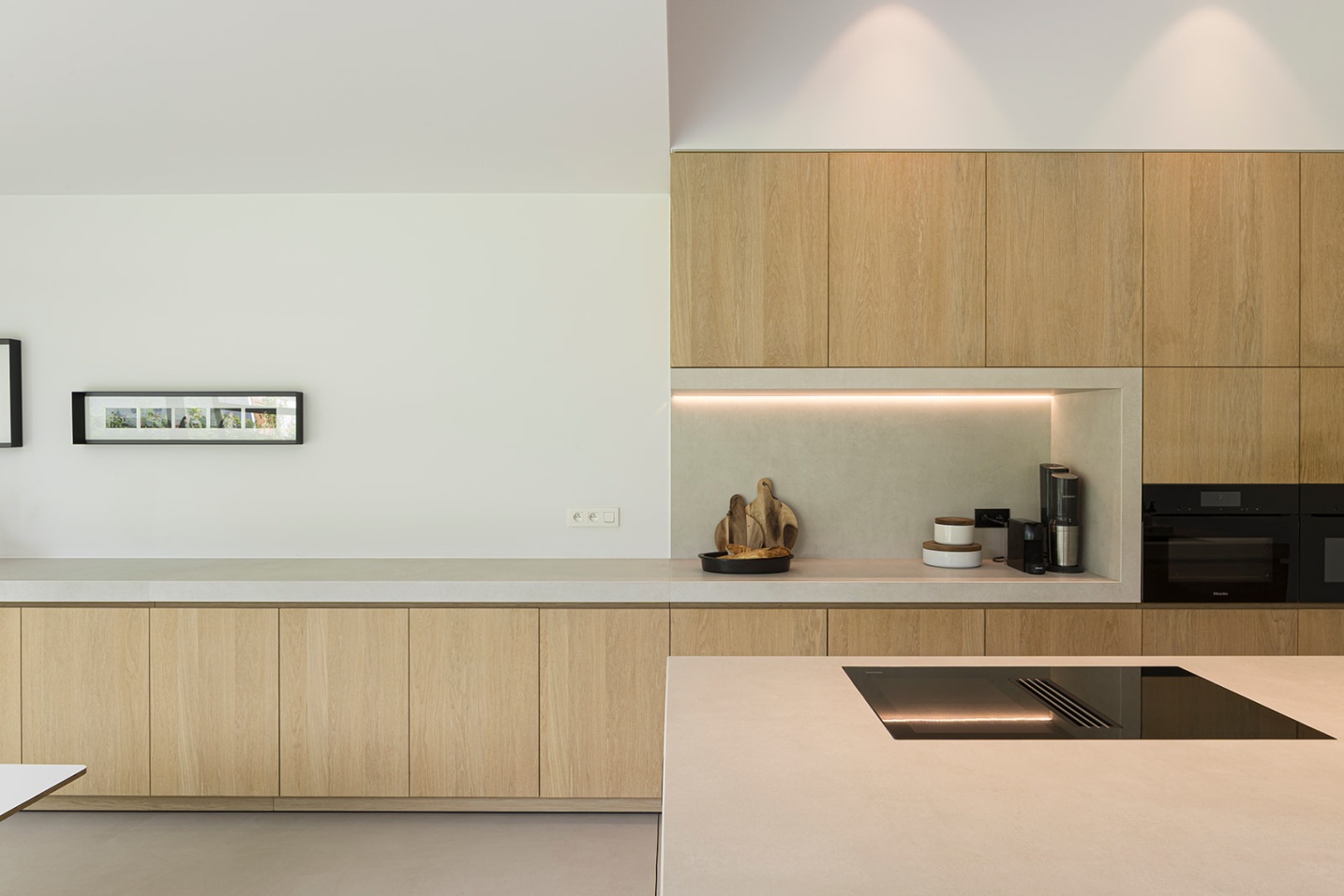 details architect minimalistisch high-end keukeneiland - SFAR Interieur & Architecten Hasselt