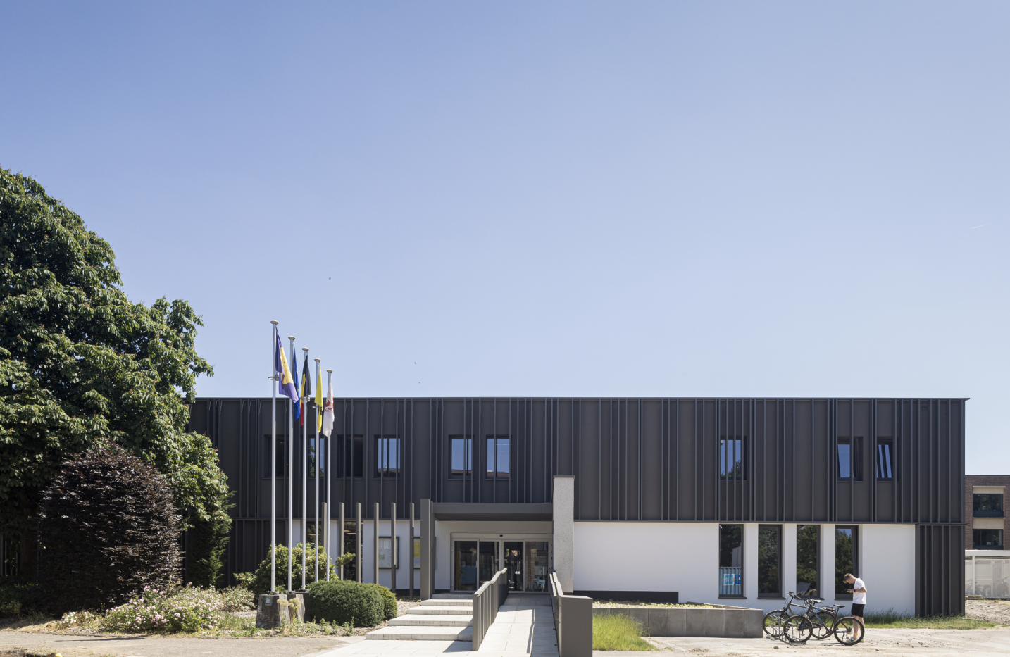 exterieur gemeentehuis zonhoven architecturaal ontwerp details - SFAR Interieur & Architecten