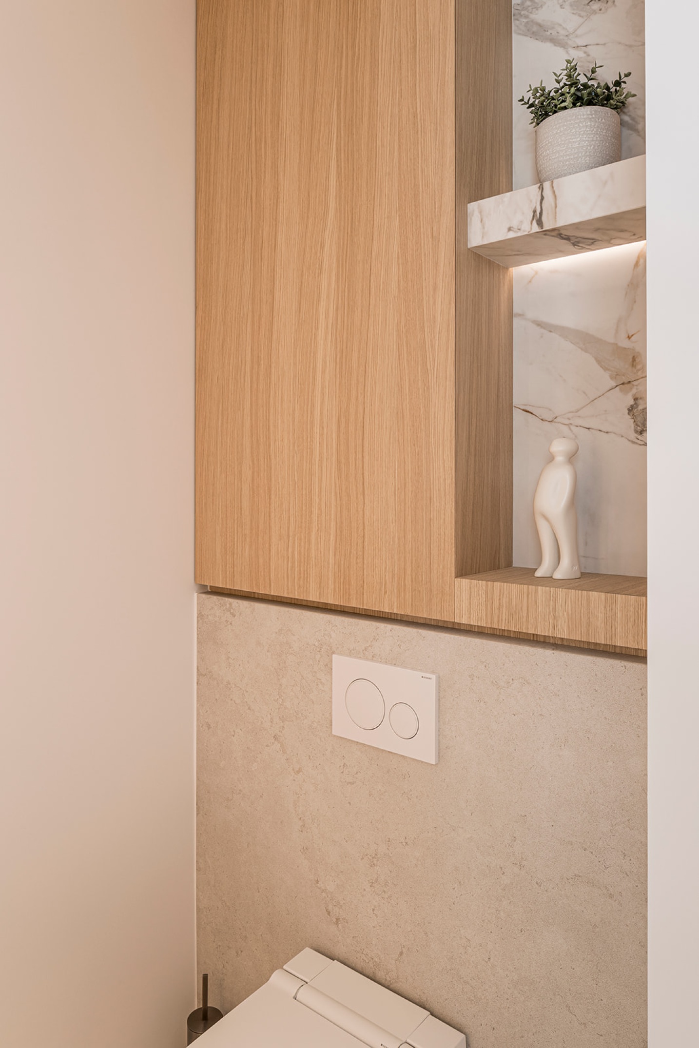 Toilet achterwand detail marmer luxe decoratie sfeer - SFAR Hasselt limburg