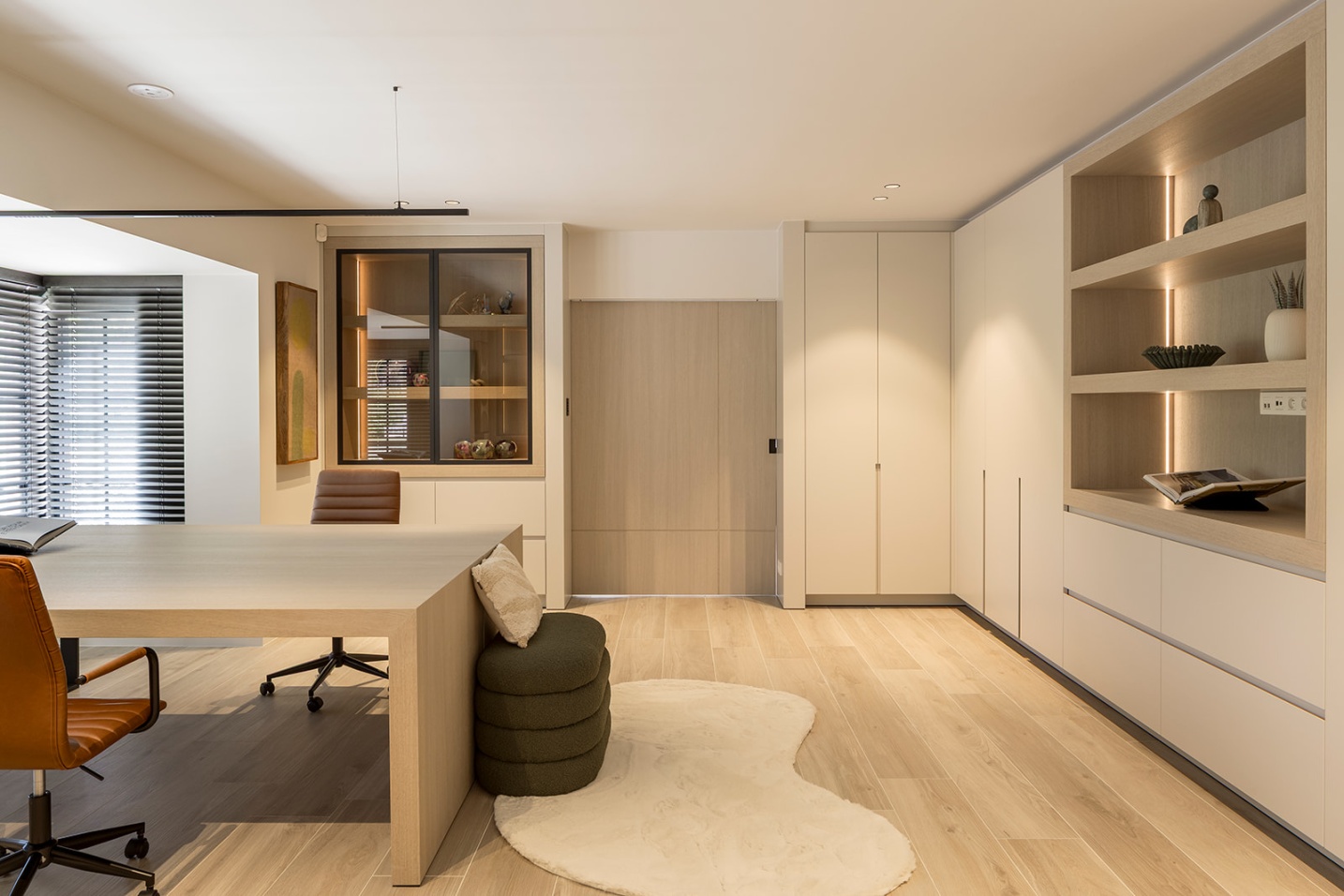 interieurarchitect luxe ontwerp kantoor modern ontwerp dichte deur schuifdeur SFAR architecten