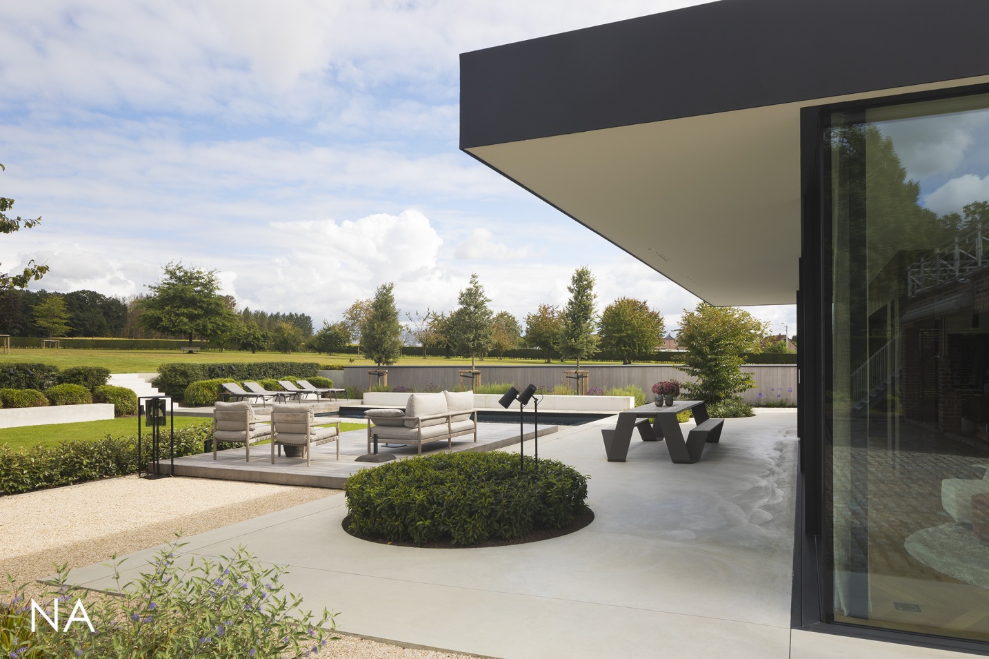 Verbouwing na de werken House BB na luxe ontwerp tuin