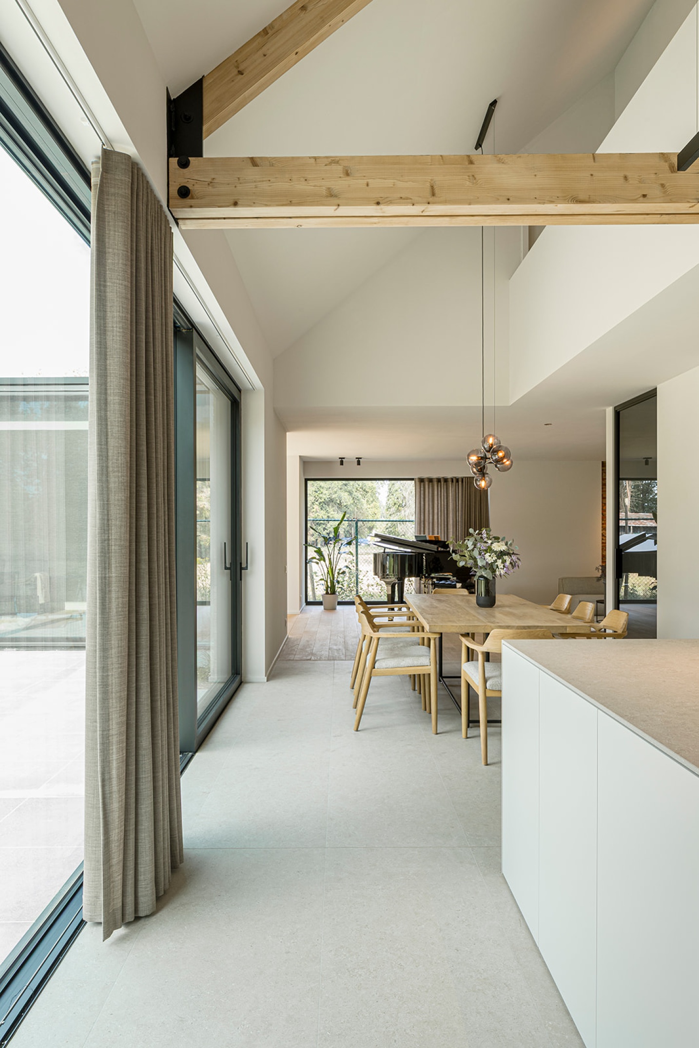 luxe eetkamer moderne architectuur verbouwing modern ontwerp 
